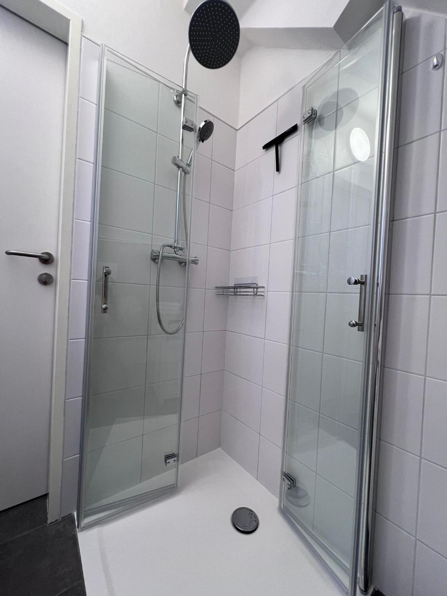 Ort 245 Apartment รีด อิม อินไครส์ ภายนอก รูปภาพ